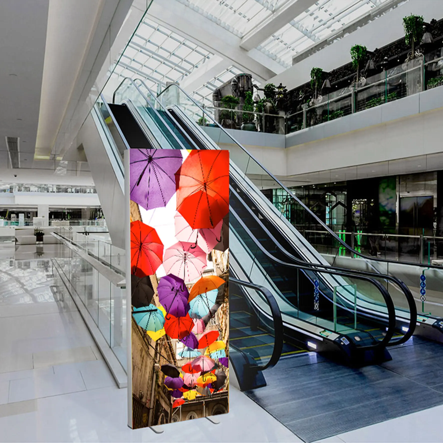 Beleuchteter Aufsteller mit Textilbespannung im Format 1x2 Meter