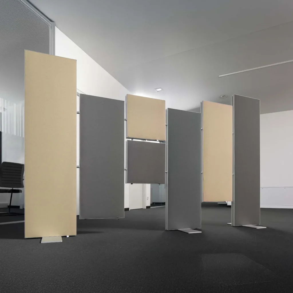 Akustik-Raumteiler mit individuellem Designmotiv als flexible Trennwand