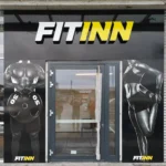 Frontleuchter mit klarer Kante – langlebige Leuchtbuchstaben für Unternehmen