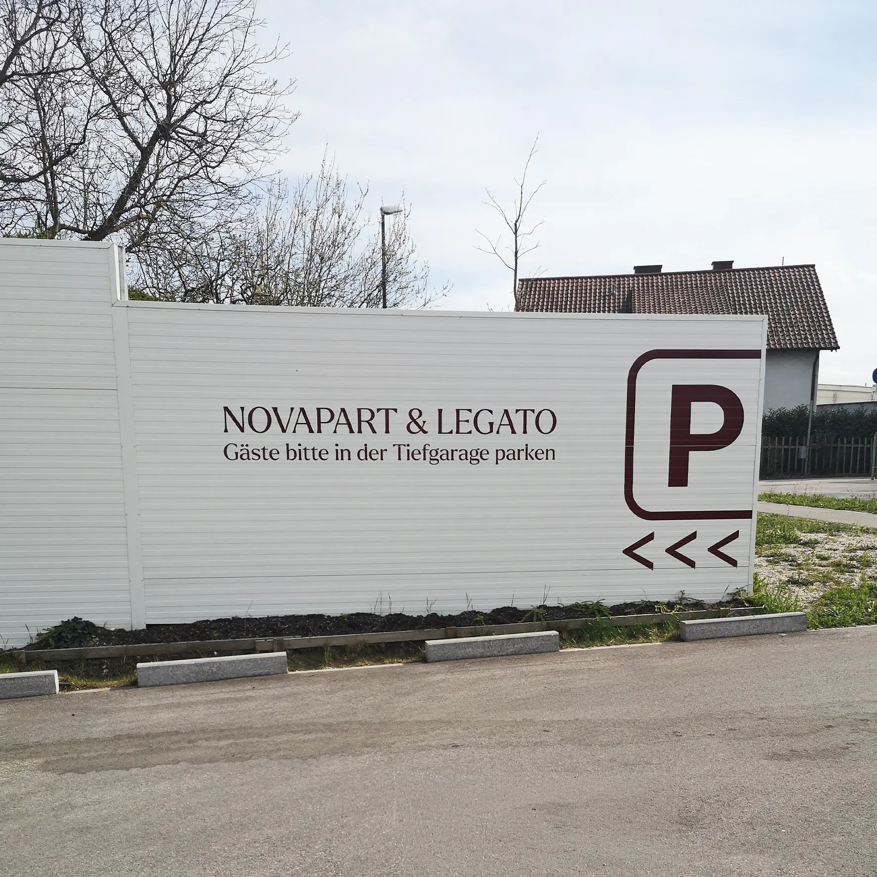 Vielfalt an Plotterschriften in verschiedenen Farben und Formen