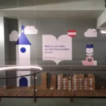 Mauerfolie mit individuellem Druck in Kontur geschnitten auf Wandfläche