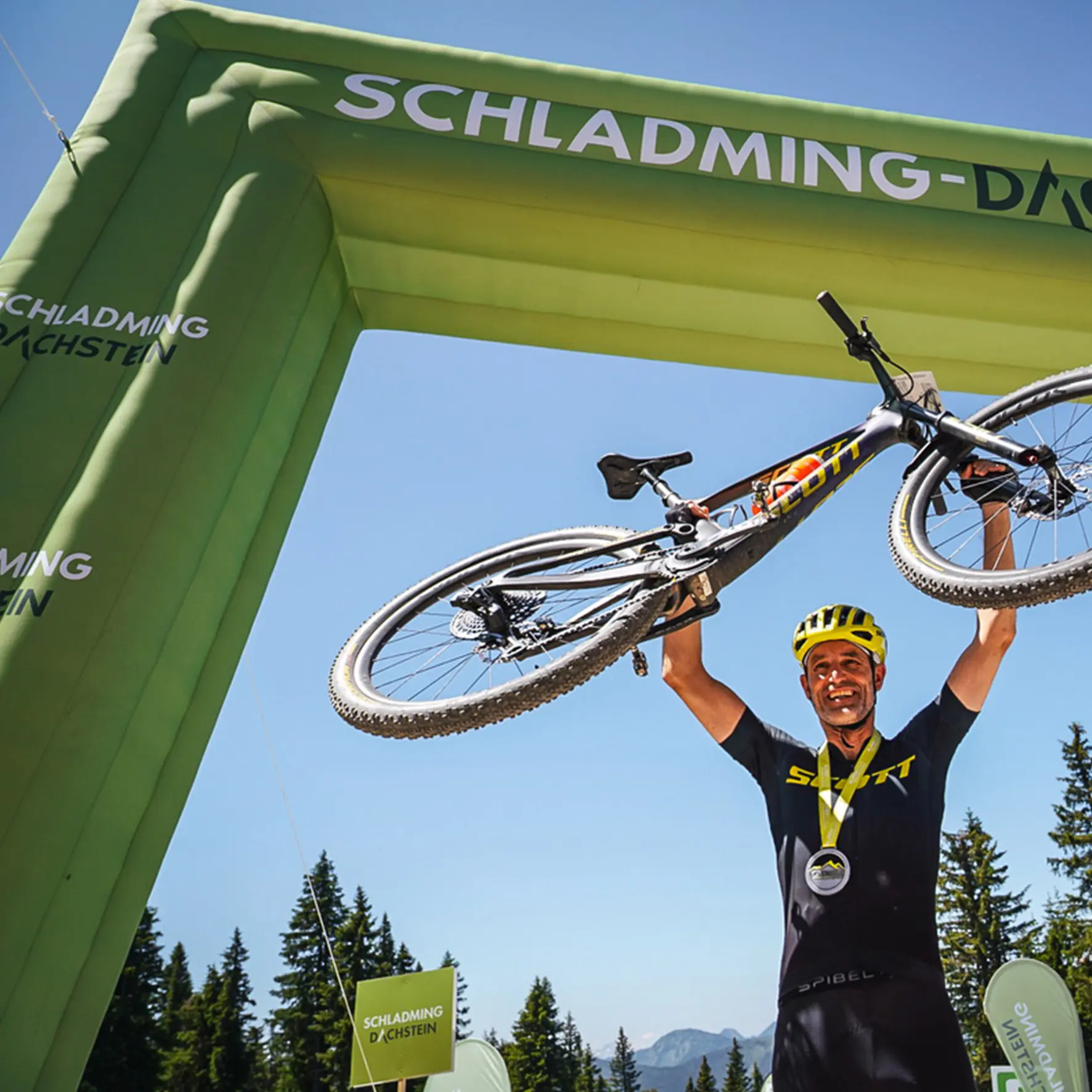 Individuell bedruckter aufblasbarer Bogen mit Dauergebläse