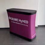 Aufblasbare Theke mit Logo individuell bedruckt