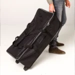 Transportable Spinnenwand in zusammengeklappter Form mit Tragetasche